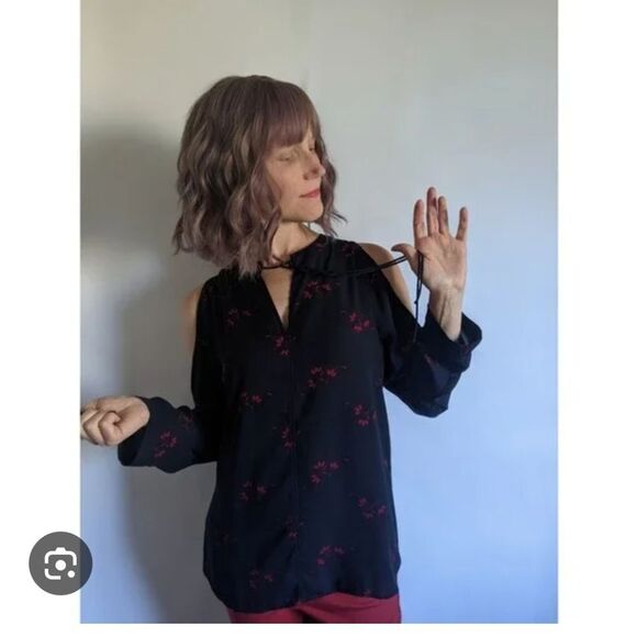 LOFT floral print cold shoulder. Long sleeve tie neck blouse - Picture 3 of 5